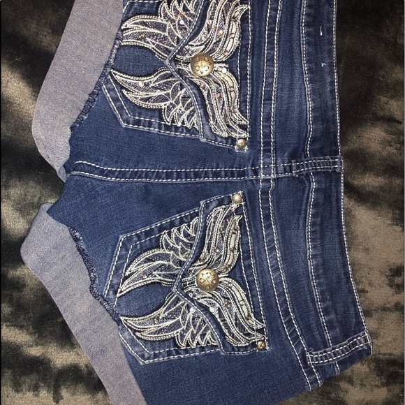 Shorts - Picture 2 of 2